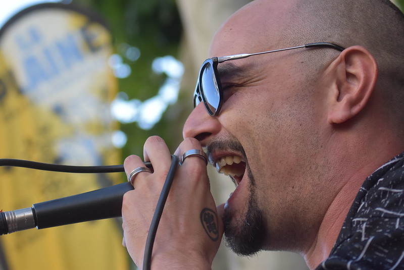 Yoshi Di Original + Colocs du Morozoff + ... (F&ecirc;te de la Bi&egrave;re de la Plaine) en concert